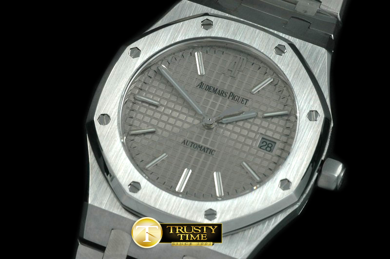 AP0139C – Royal Oak Jumbo Auto SS/SS Grey Swiss Eta 2824-2