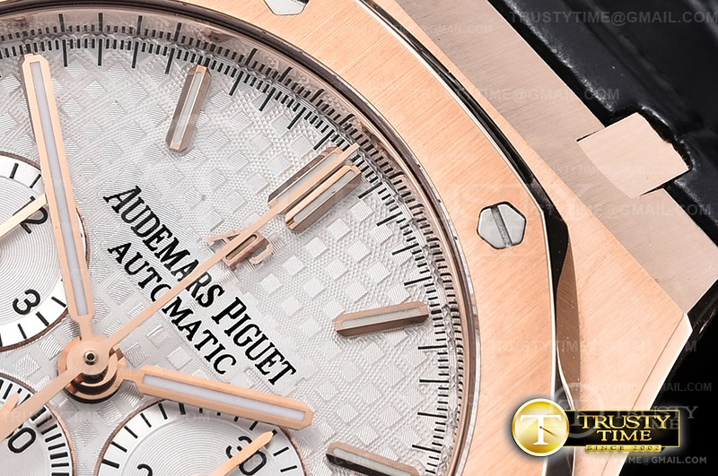 AP0600A – Royal Oak Chronograph 26331ST RG/LE Wht/Wht OMF A7750