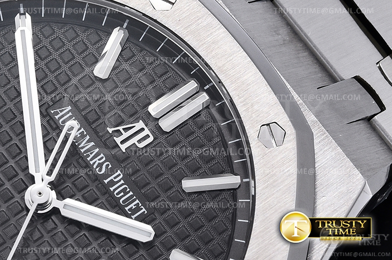 AP0615C – Royal Oak 41mm 15500 Basel 2019 SS/SS Grey ZF MY9015