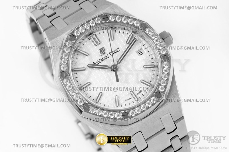 AP0662B – Royal Oak 34mm Diam SS/SS White 8F A5800