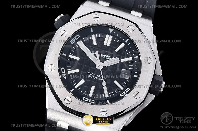 AP0700 – Royal Oak Offshore Diver 15703 SS/RU Black BF A3120