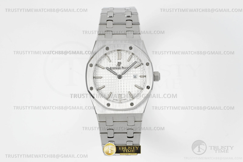 AP0736C – Royal Oak Ladies 33mm SS/SS White 8F Quartz