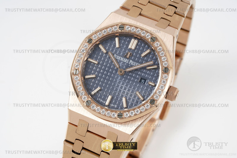 AP0739A – Royal Oak Ladies 33mm Dia RG/RG Blue 8F Quartz