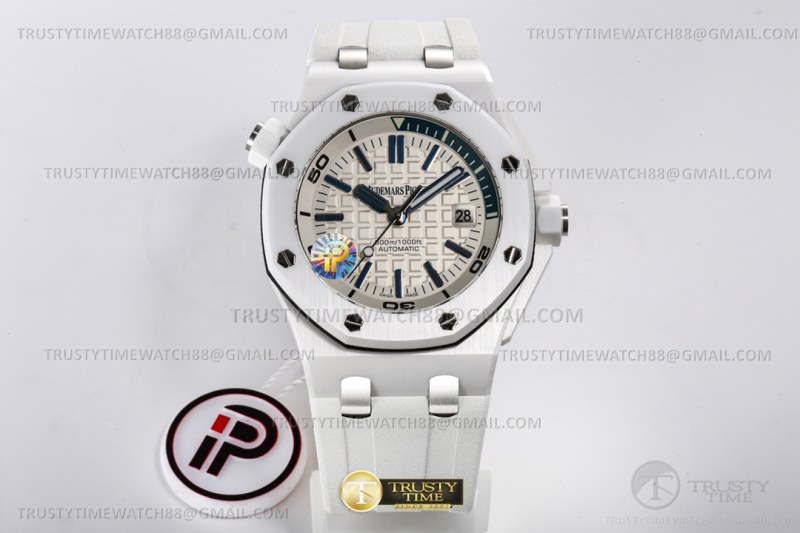 AP0757A – Royal Oak Offshore Diver 15707CB CER/RU Wht IPF A3120