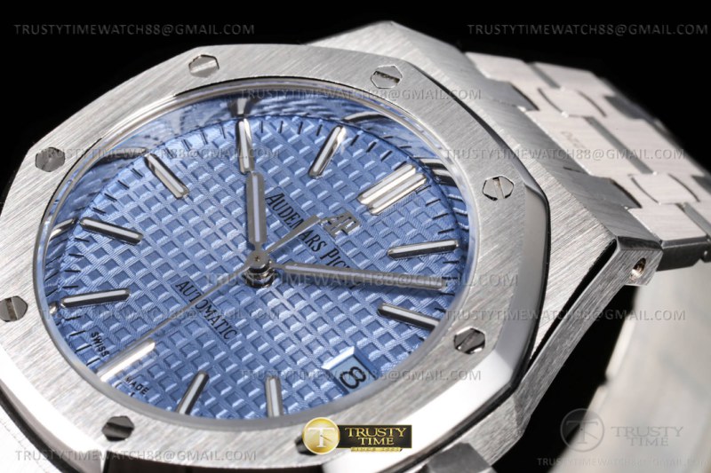 AP0760C – Royal Oak 37mm 15550 SS/SS Blue TWF MY9015