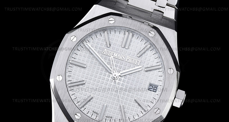AP0776C – Royal Oak 41mm 15510 SS/SS White ZF A4302