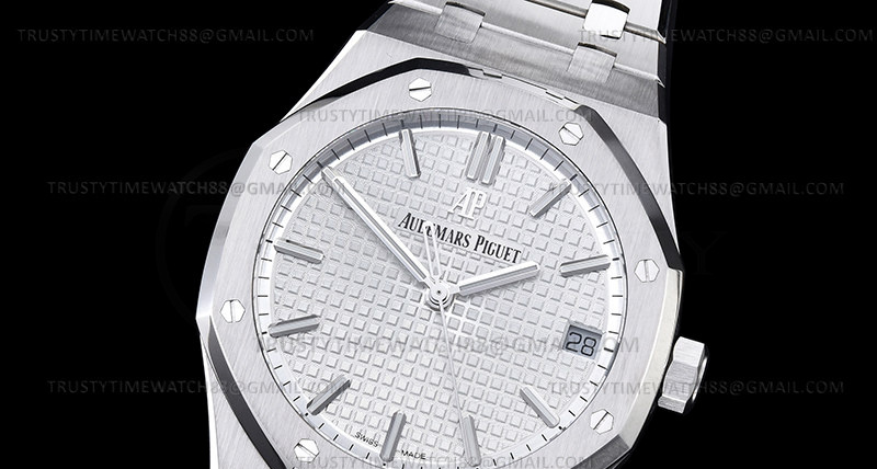 AP0777D – Royal Oak 41mm 15500 SS/SS White ZF V3 A4302