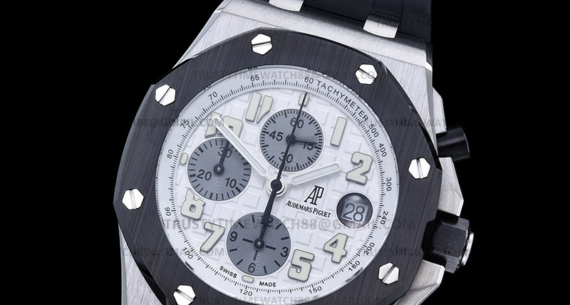 AP0830 – AP ROO Chronograph CER SS/RU Wht/Num APF 7750 Mod
