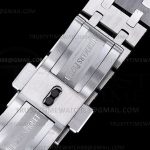 AP0856B – Royal Oak Ladies 67651ST Dia SS/SS Blue/Stk ZF Sw Qtz