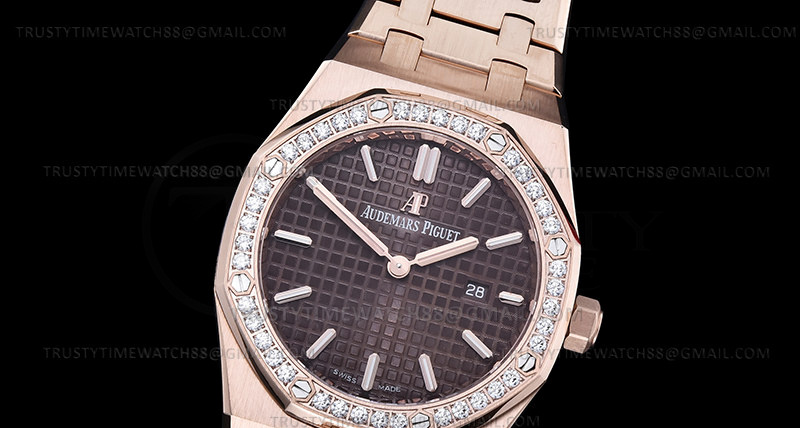 AP0858A – Royal Oak Ladies 67651OR Dia RG/RG Brn/Stk ZF Sw Qtz