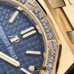 AP0860A – Royal Oak Ladies 67651BA Dia YG/YG Blue/Stk ZF Sw Qtz