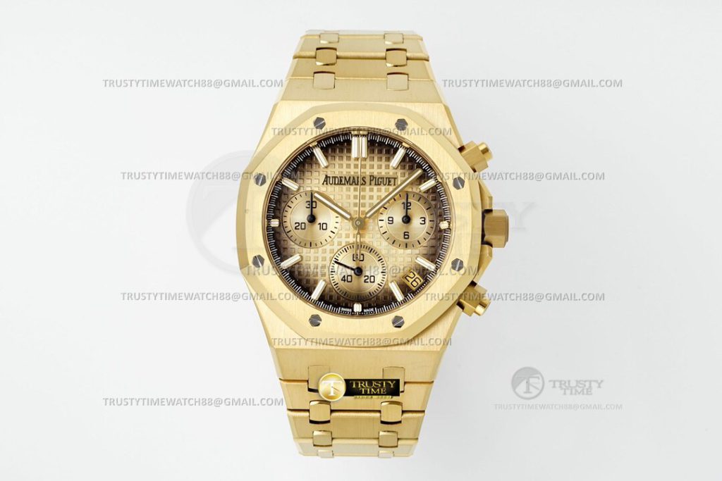 AP0913 – Royal Oak Chrono 26240 YG/YG S-YG/Stk APSF SH4401