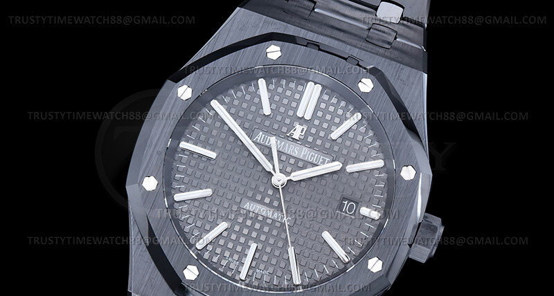 AP0923B – Royal Oak 15400 CER/CER Grey THB A3120