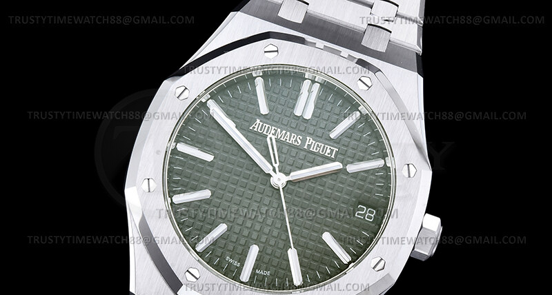 AP0956B – Royal Oak 41mm 15510 SS/SS Grn VSF DD4302