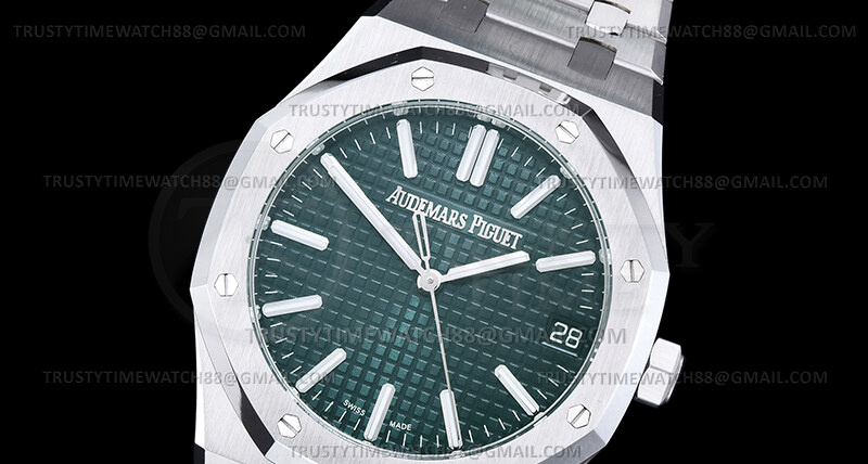 AP0958A – Royal Oak 41mm 15510 SS/SS Green TOP DD4302