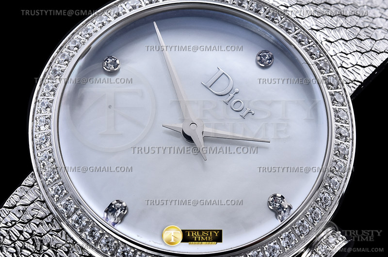 DIO001A – La D de Dior Satine Diam SS/SS Wht MOP Swiss Qtz