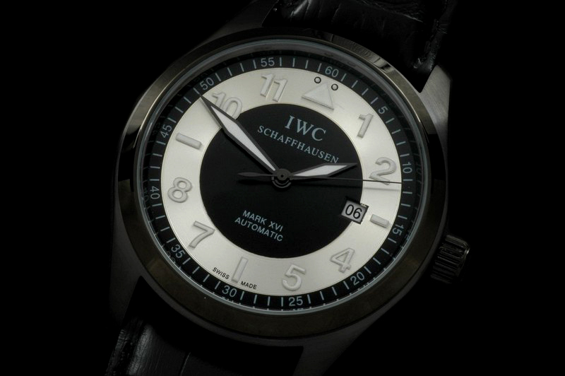 IWC0086A – Mark XVI PVD/LE Silver-Black Swiss Eta 2824-2