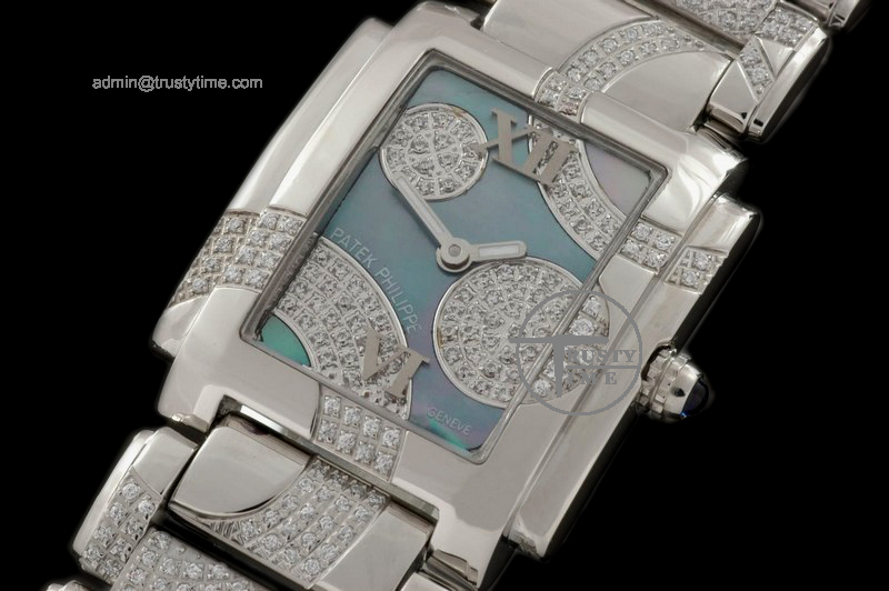 PP0069C – Ladies 4910/49G Twenty-4 SS/SS Light Blue MOP Swiss Q