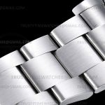 ROYP020E – Oyster Pert 41mm 124300 Oys SS/SS Silver KING K3230